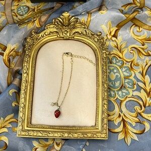 Classic Simple Enamel Strawberry Charm Bracelet with Rhinestone Charm Gold‎ Tone